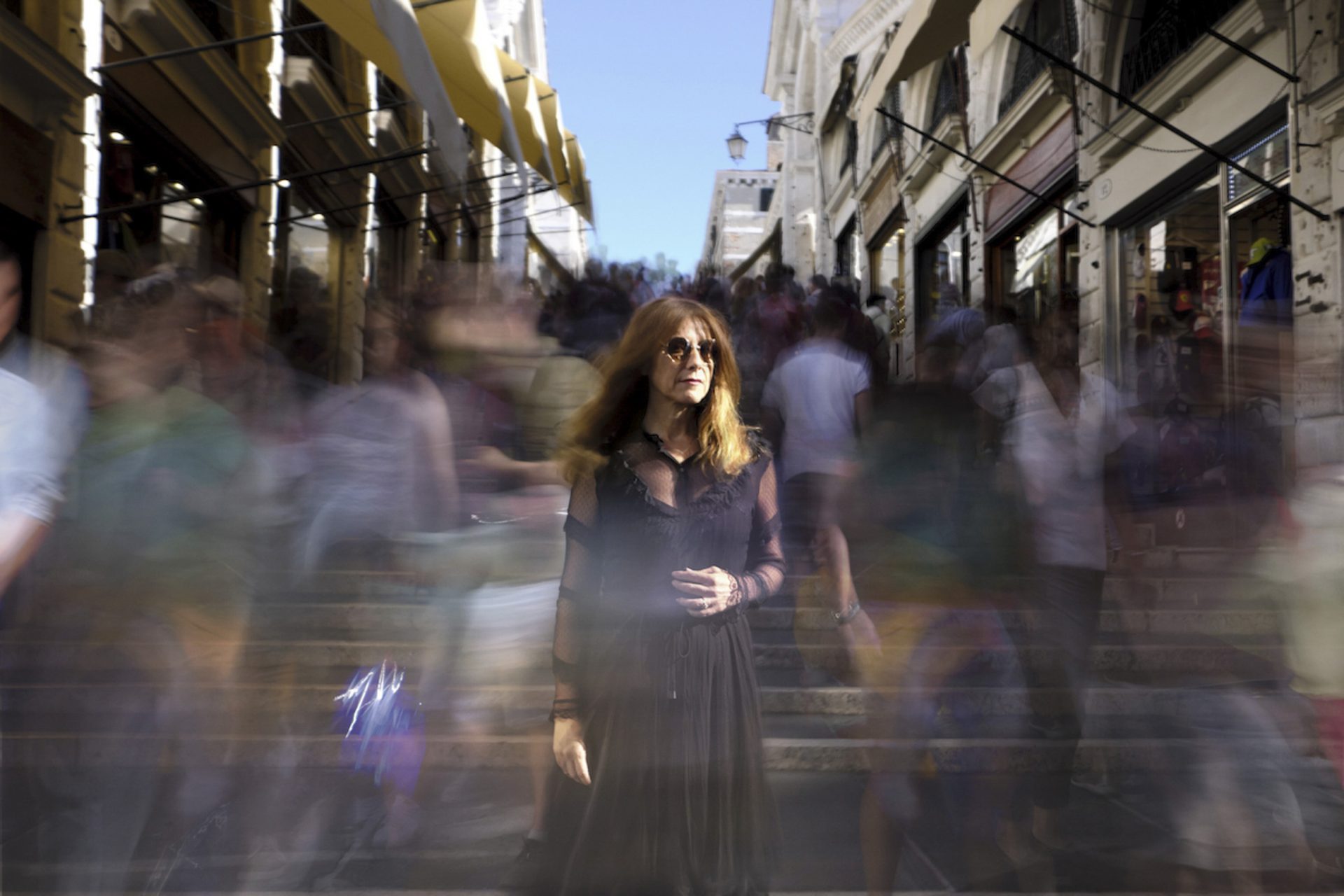 image-overlay